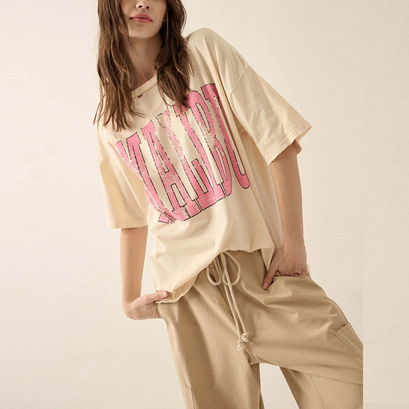 hongfeng specializes in fun t shirts for women with creative graphics and vibrant colors.
